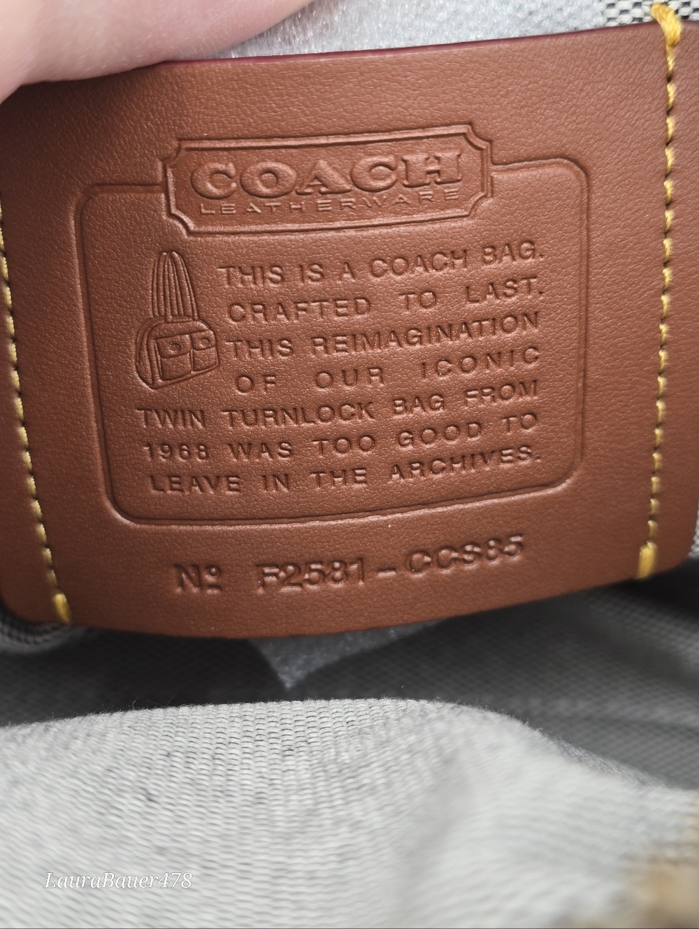 💥NWT💥Coach Twin Turnlock 20, Loved Leather - Picture 9 of 16